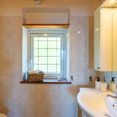 Casa de Férias Roby By Interhome
